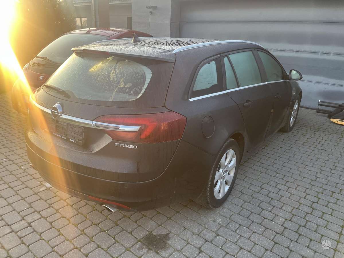 Opel Insignia 2014 — салон