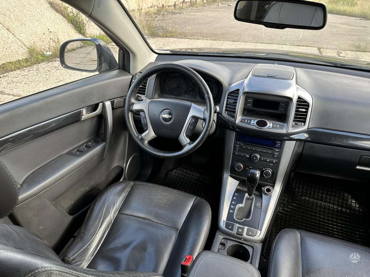 Chevrolet Captiva 2012 — photo 9