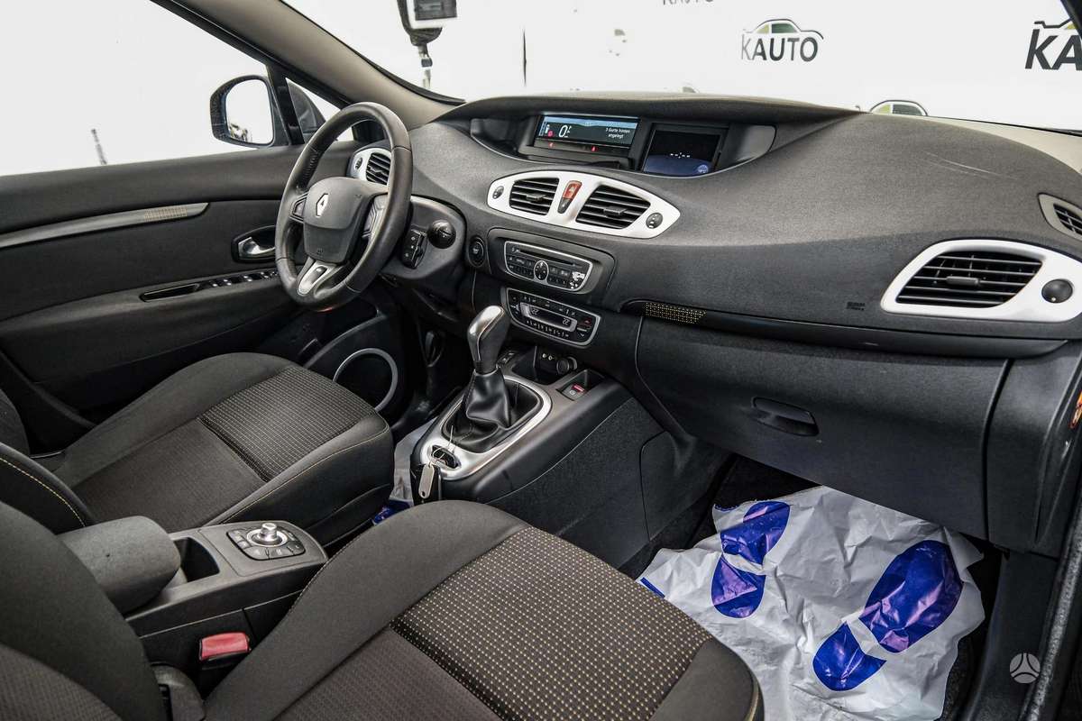 Renault Scenic 2010 — photo 11