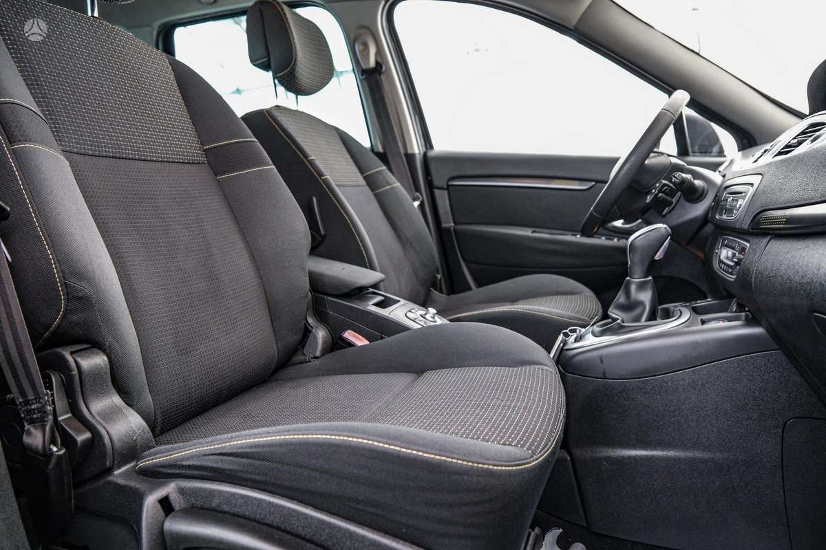 Renault Scenic 2010 — photo 12