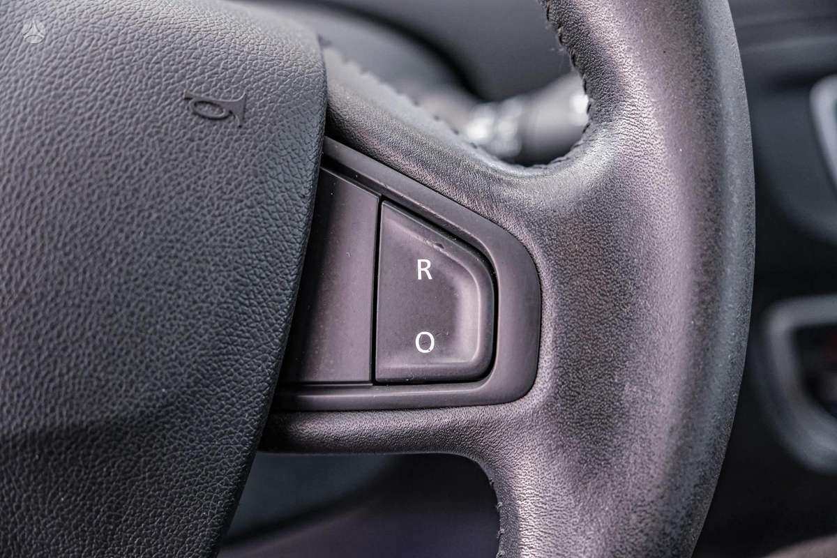 Renault Scenic 2010 — photo 16