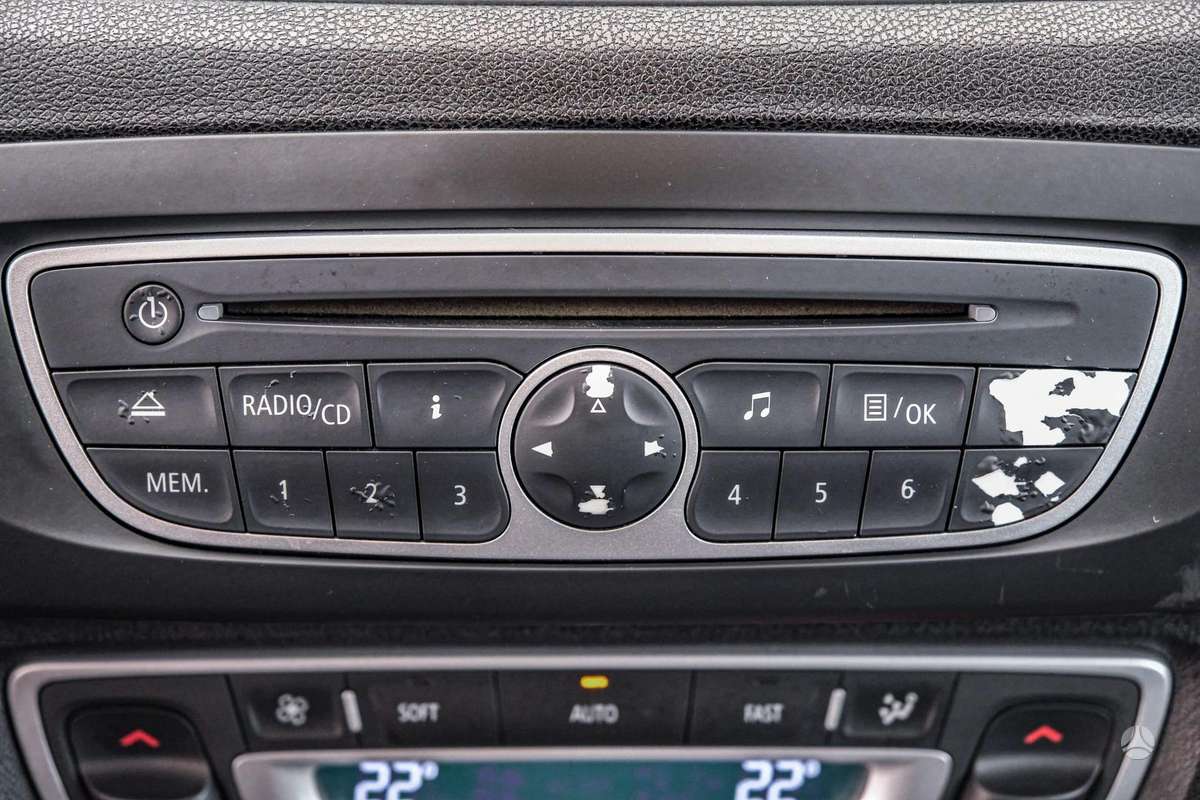 Renault Scenic 2010 — photo 20