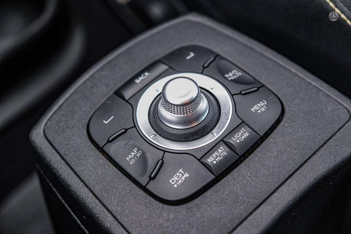 Renault Scenic 2010 — photo 24