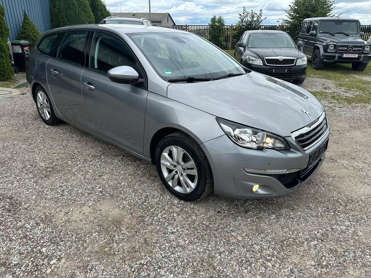 Peugeot 308, 2015