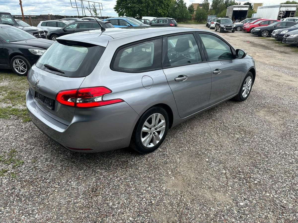 Peugeot 308 2015 — photo 6