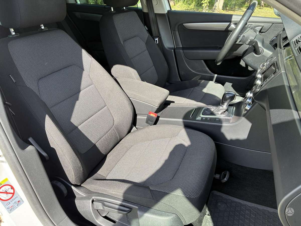 Volkswagen Passat 2013 — photo 29