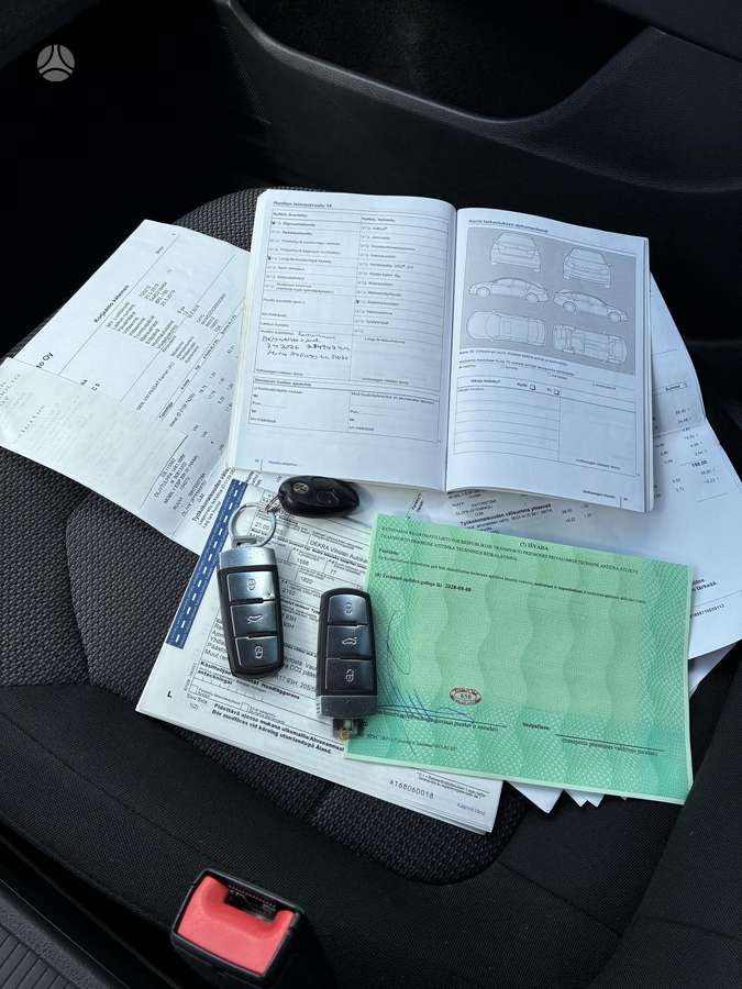 Volkswagen Passat 2013 — photo 35