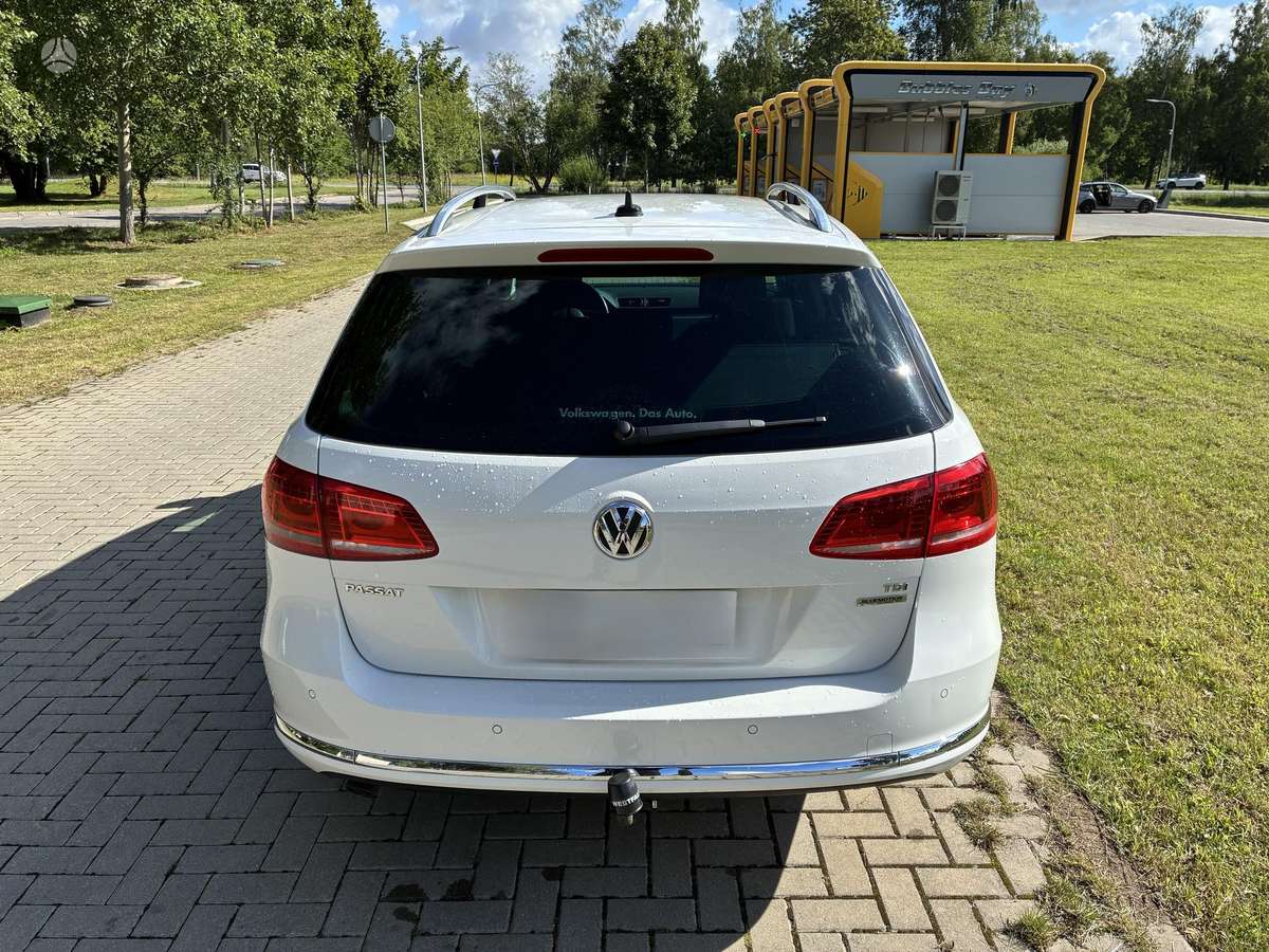 Volkswagen Passat 2013 — engine 1600 cm³, 105 HP (77kW)