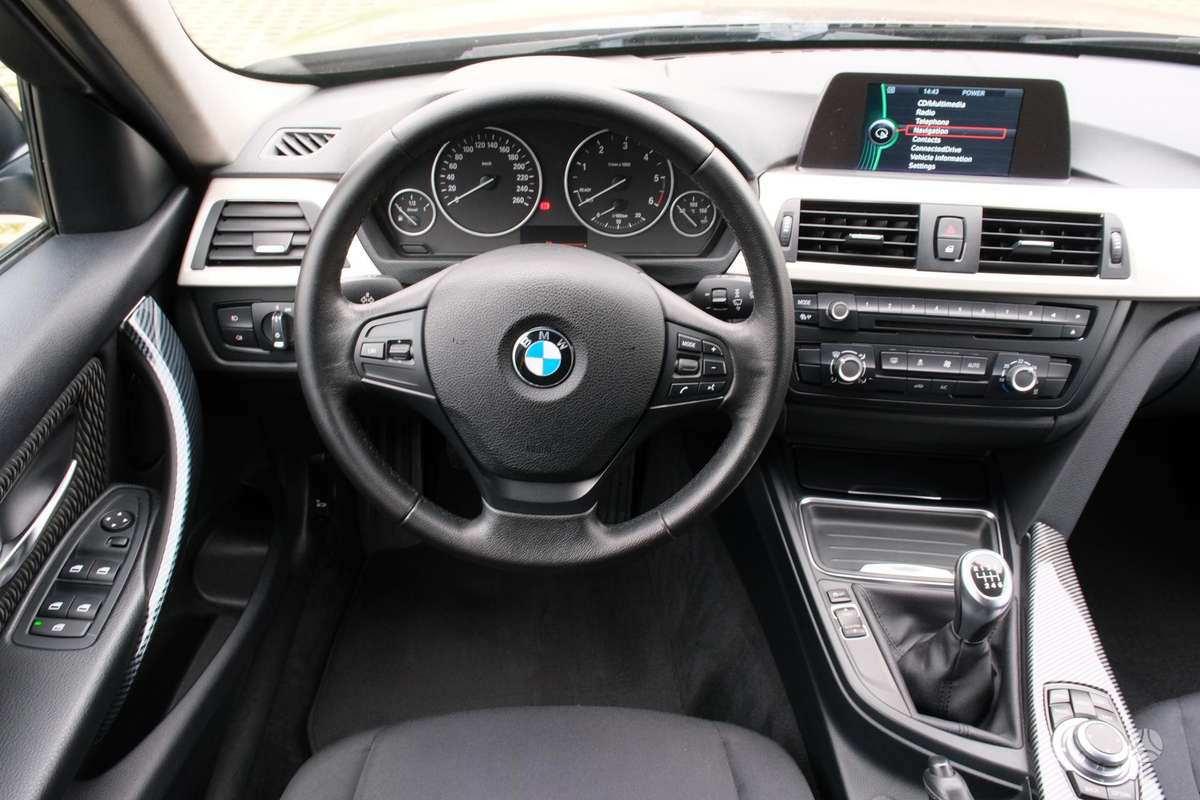 BMW 320 2014 — photo 23