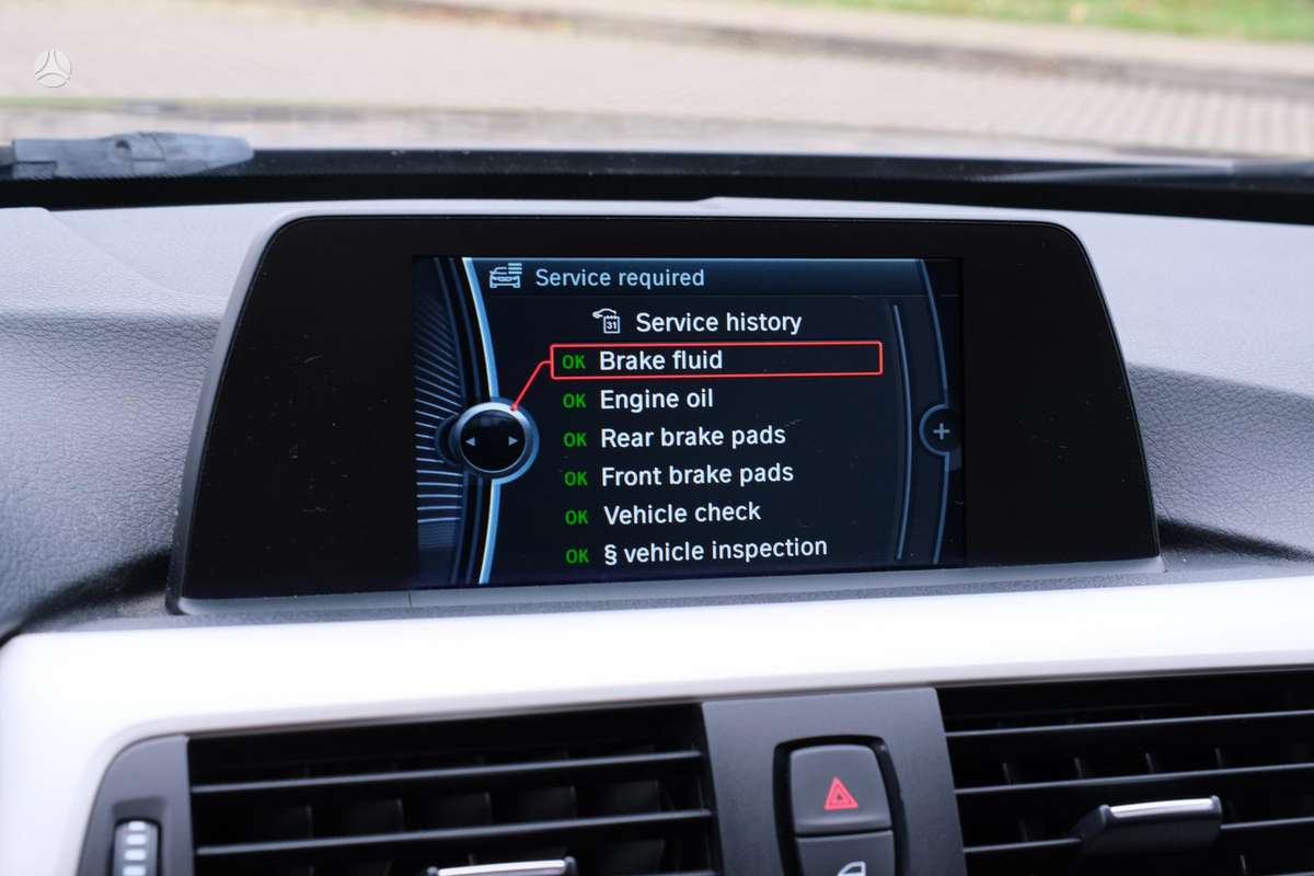 BMW 320 2014 — photo 32