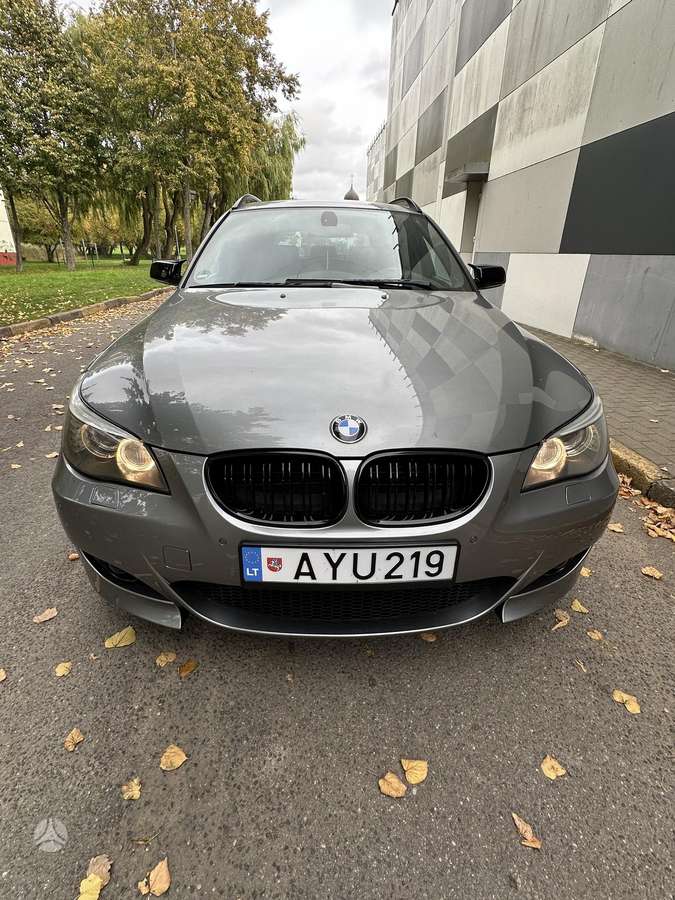 BMW 535 2007 — вигляд ззаду