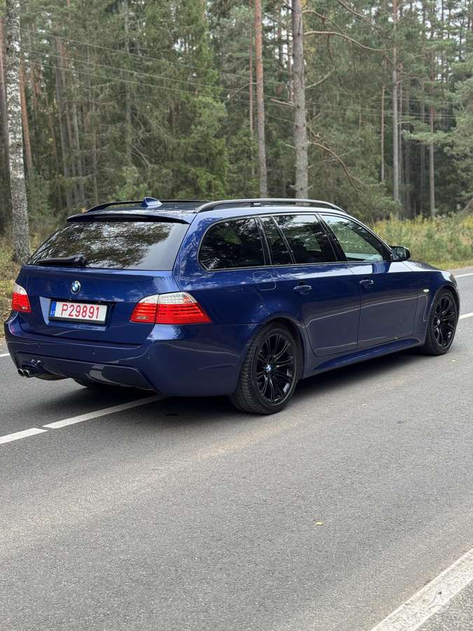 BMW 525 2009 — photo 8