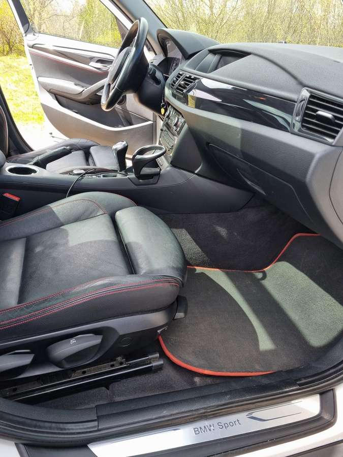 BMW X1 2013 — photo 13