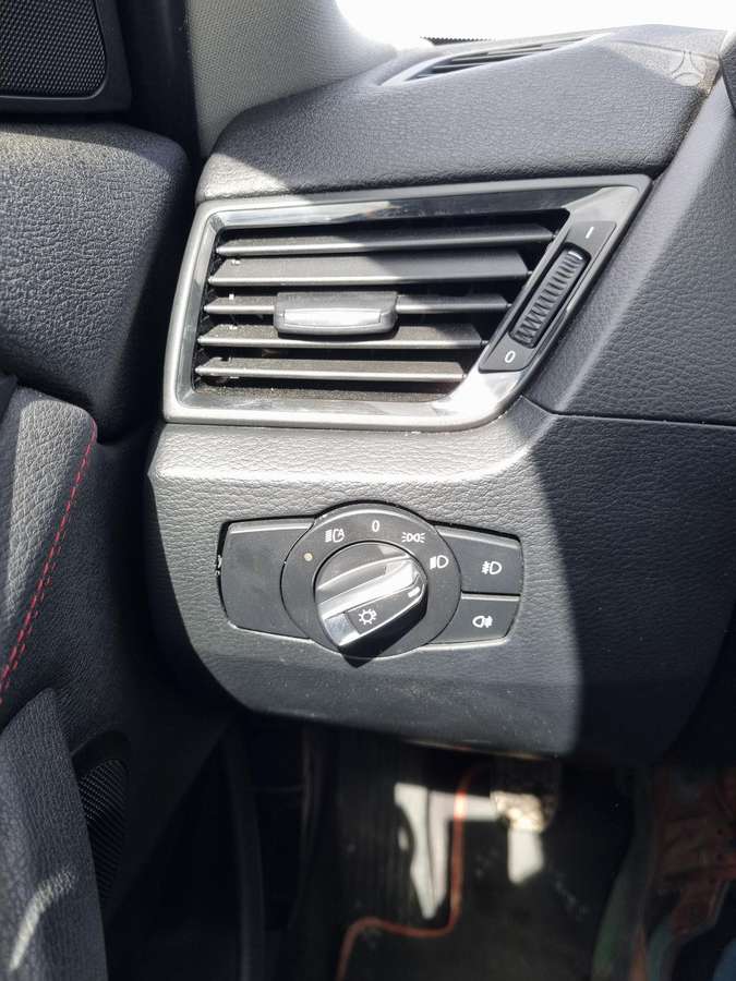 BMW X1 2013 — photo 14