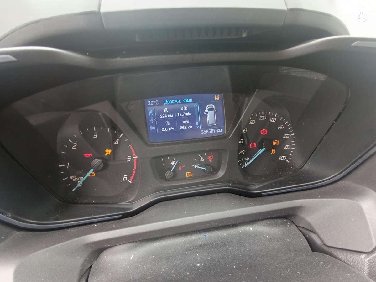 Ford Tourneo 2014 — photo 17