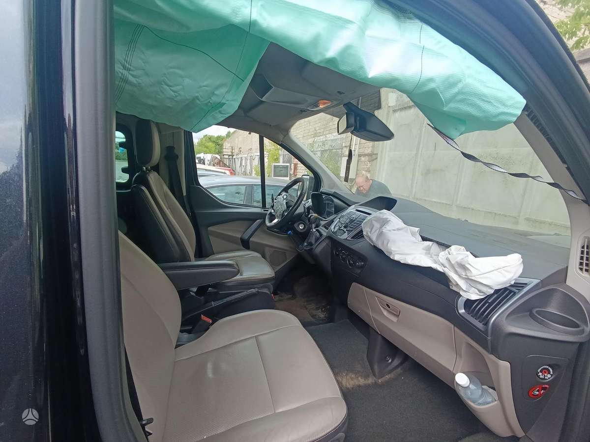 Ford Tourneo 2014 — photo 9