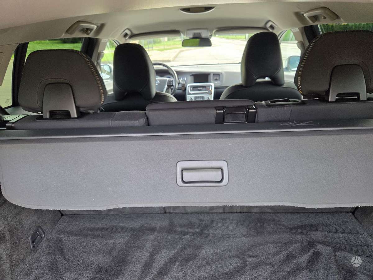Volvo V60 2011 — photo 27
