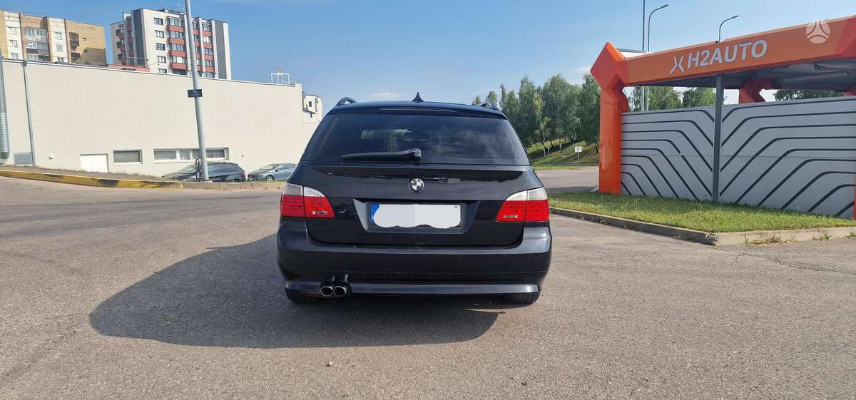 BMW 525 2007 — двигун 3000 cm³, 197 HP (145kW)