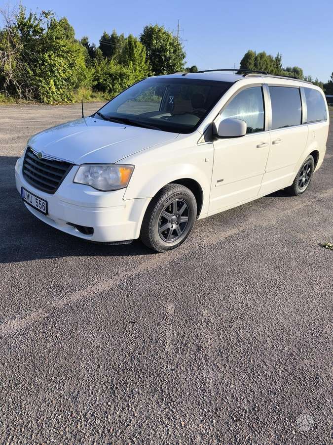 Chrysler Town 2008 — engine 3778 cm³, 201 HP (148kW)