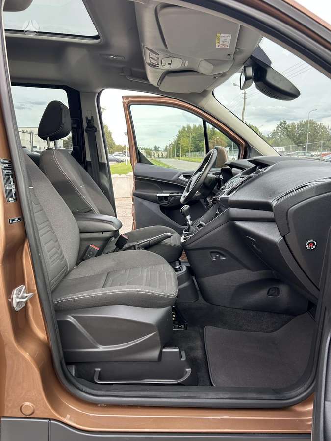 Ford Tourneo 2014 — photo 18