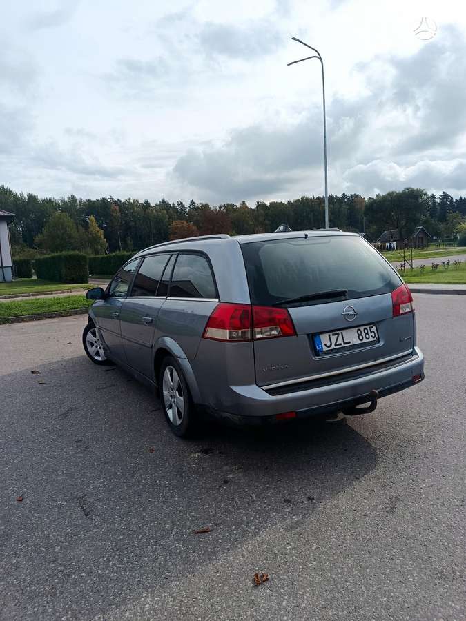 Opel Vectra 2004 — engine 1910 cm³, 150 HP (110kW)