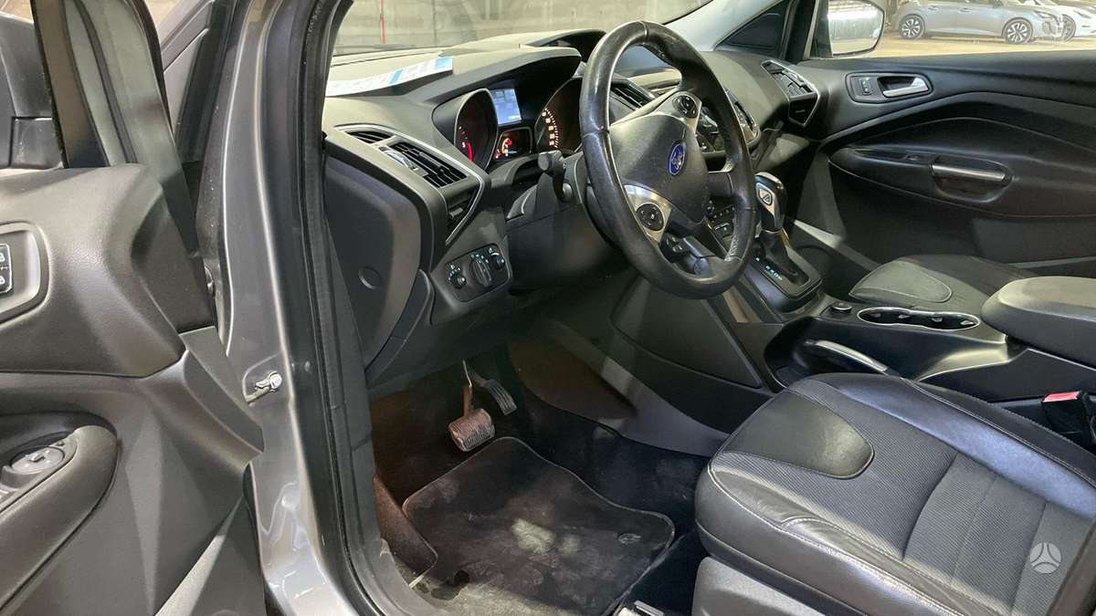 Ford Kuga 2014 — photo 7