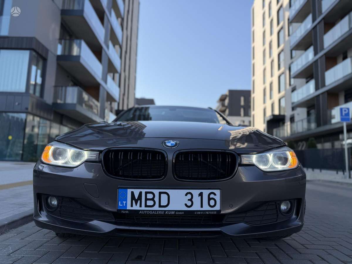 BMW 320 2013 — photo 17