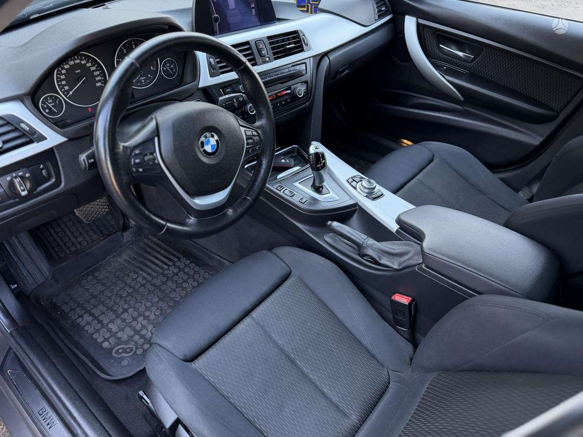 BMW 320 2013 — photo 26