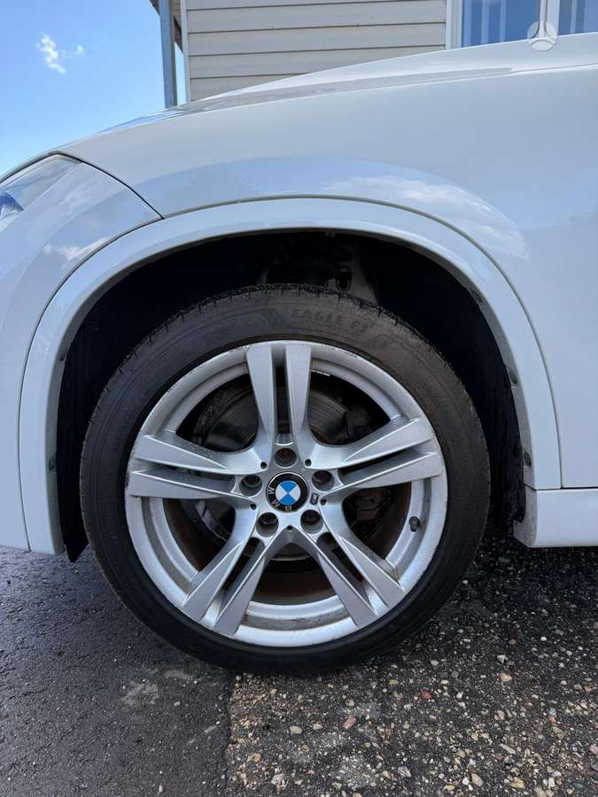 BMW X1 2011 — photo 19