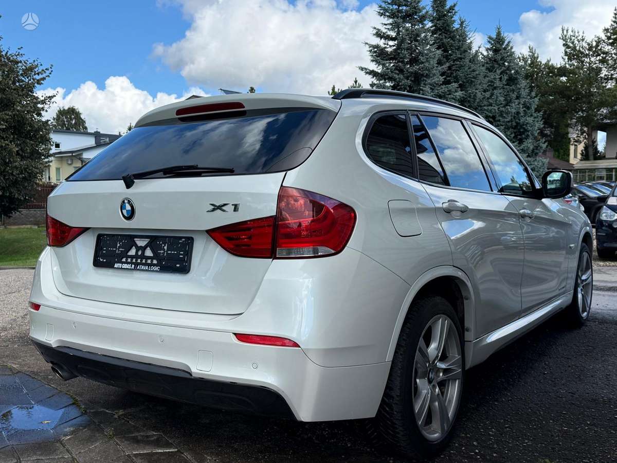 BMW X1 2011 — photo 5