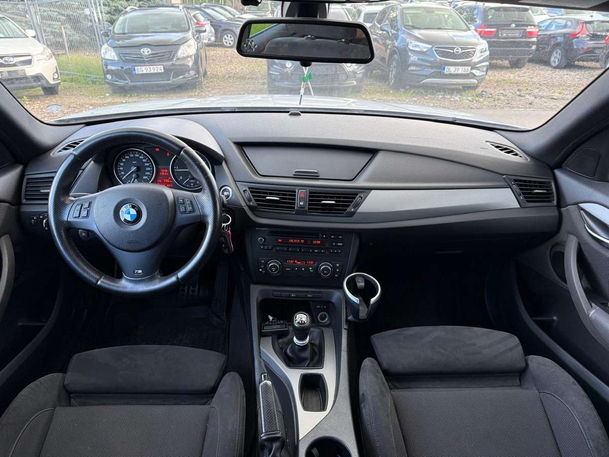 BMW X1 2011 — photo 6