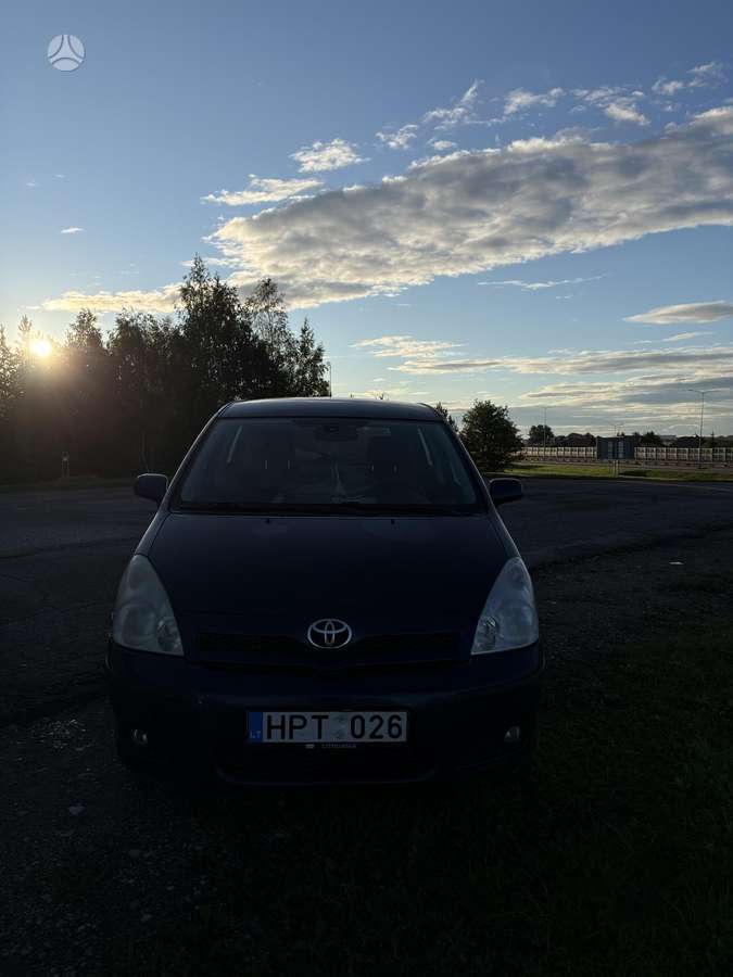 Toyota Corolla 2004 — photo 9