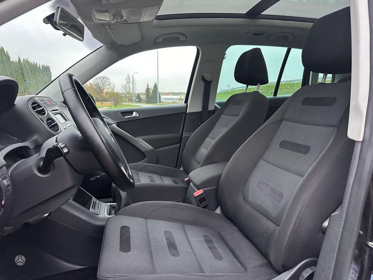 Volkswagen Tiguan 2009 — photo 12