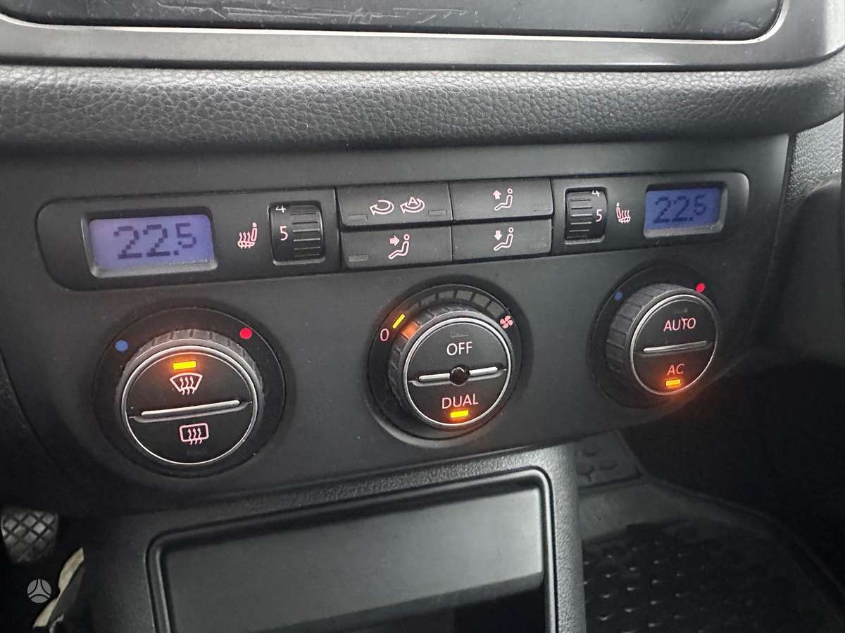 Volkswagen Tiguan 2009 — photo 19