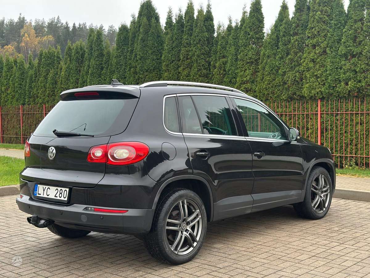 Volkswagen Tiguan 2009 — engine 1968 cm³, 170 HP (125kW)