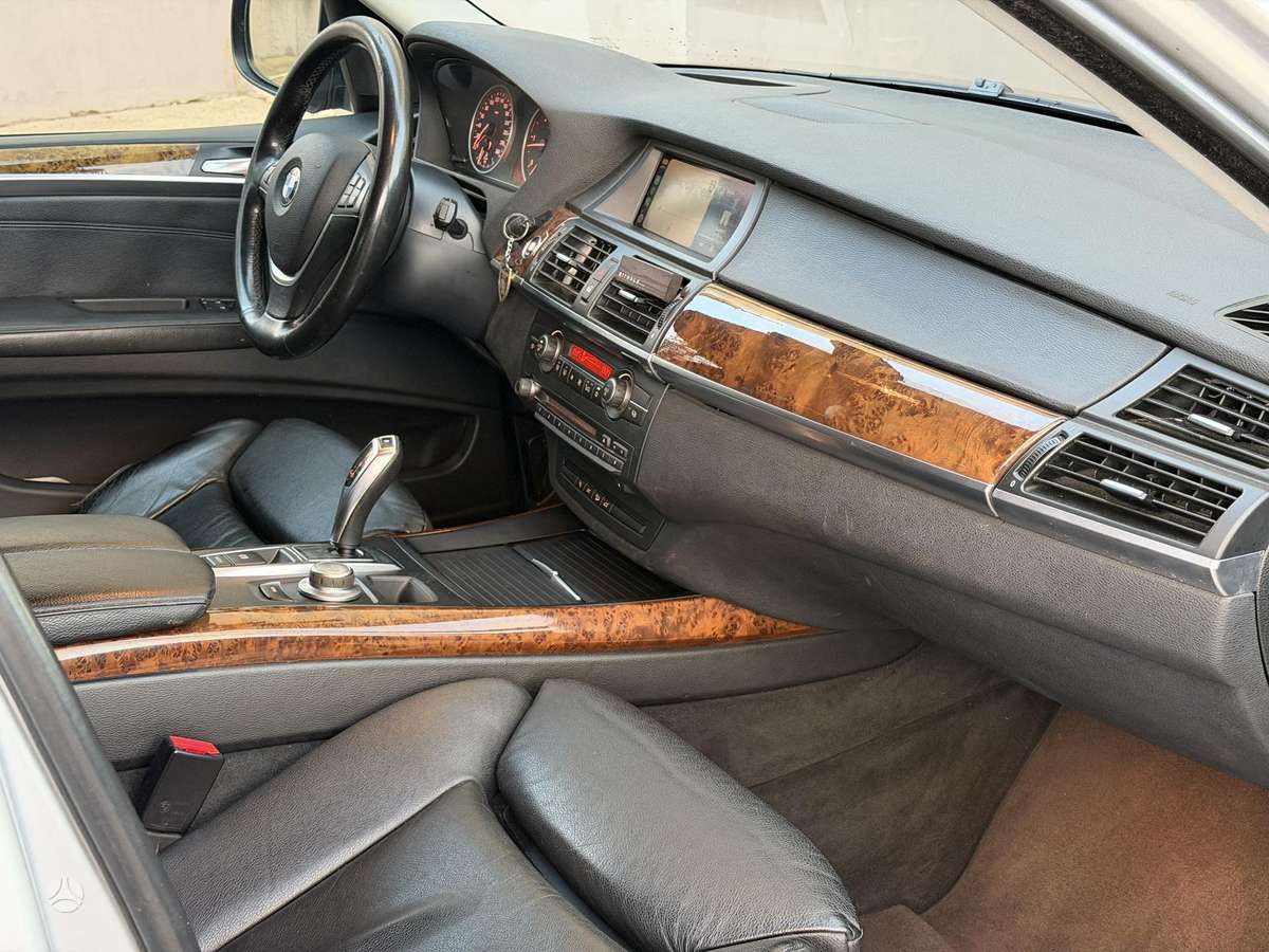 BMW X5 2007 — photo 6