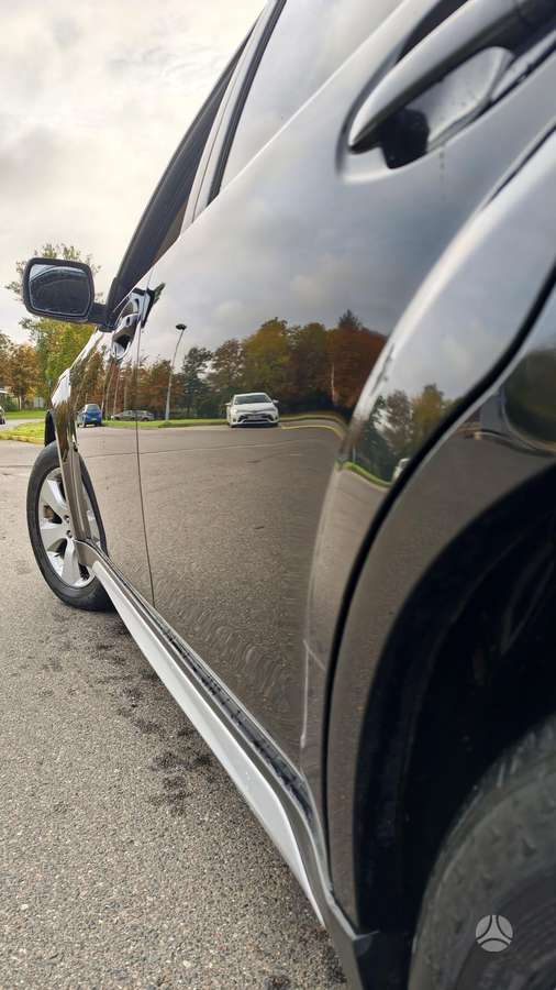 Subaru Outback 2011 — фото 11