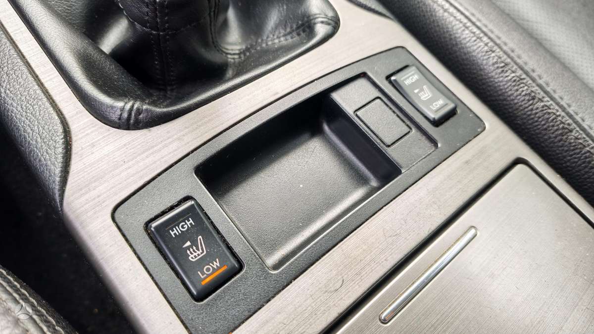 Subaru Outback 2011 — фото 24