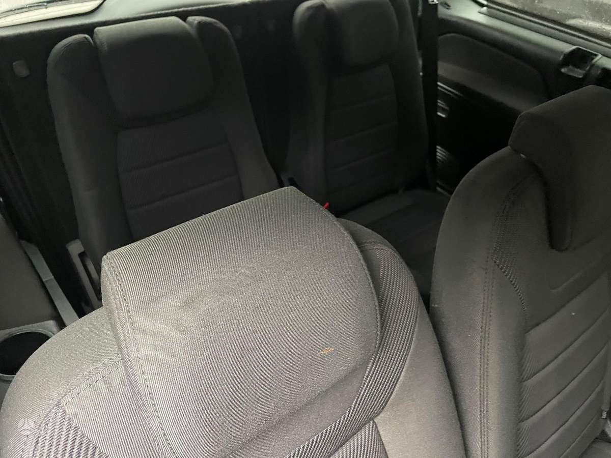 Ford Galaxy 2013 — photo 12