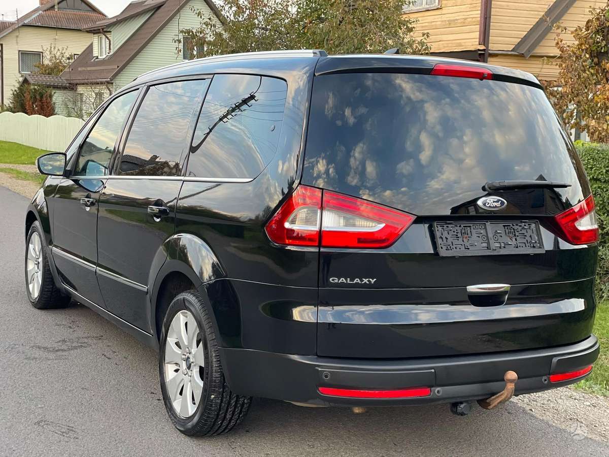 Ford Galaxy 2013 — interior
