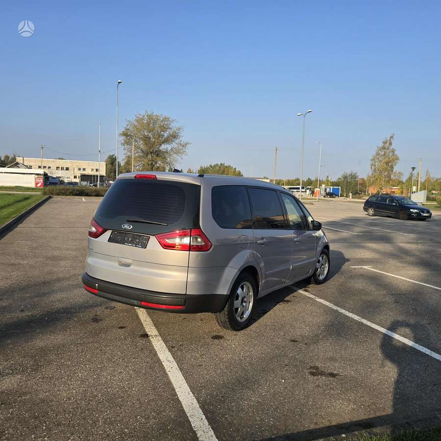 Ford Galaxy 2012 — салон