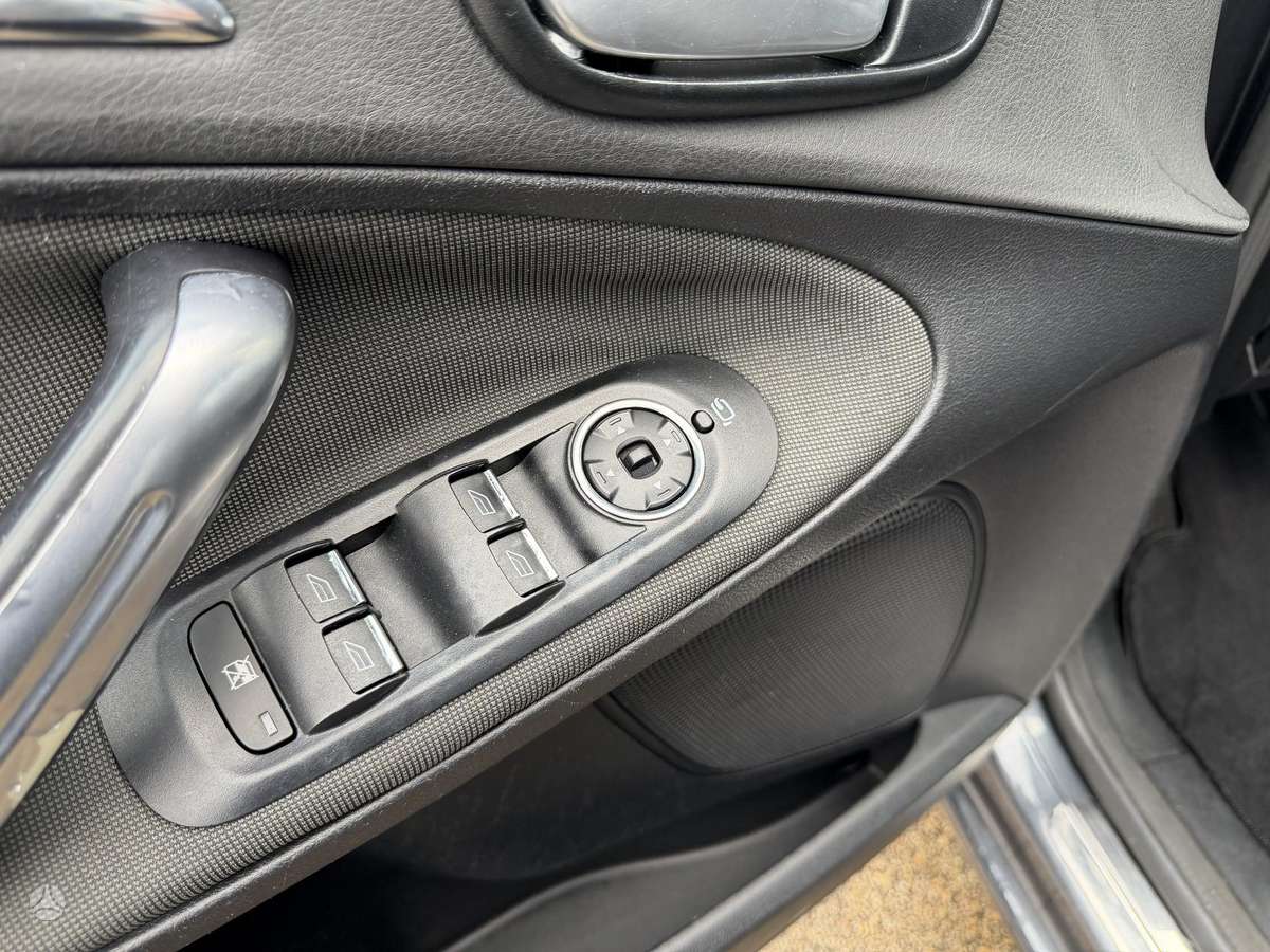 Ford S-MAX 2008 — photo 10
