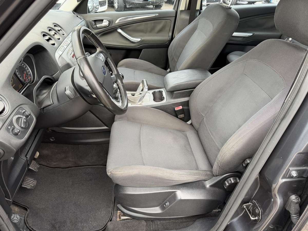 Ford S-MAX 2008 — photo 11