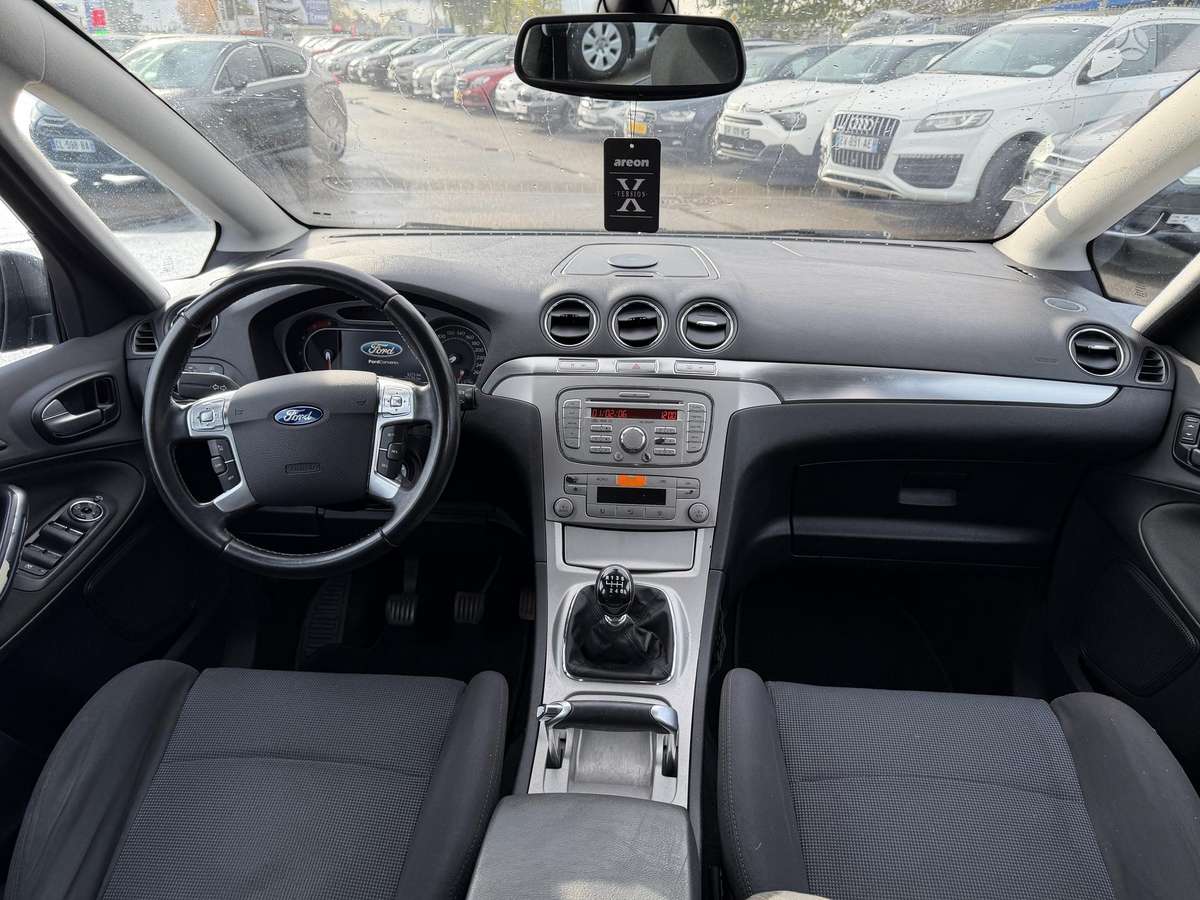 Ford S-MAX 2008 — photo 18