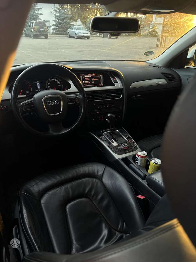 Audi A4 2008 — photo 7