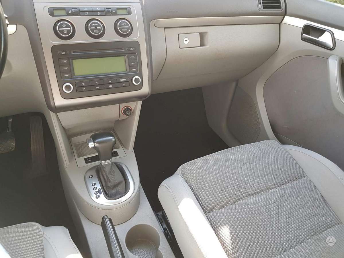 Volkswagen Touran 2007 — photo 6