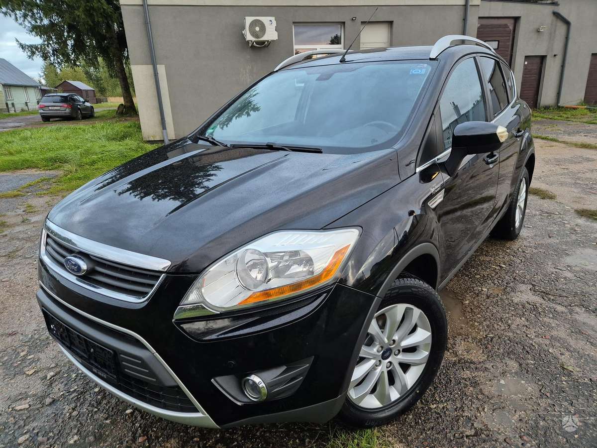 Ford Kuga 2009 — вигляд ззаду