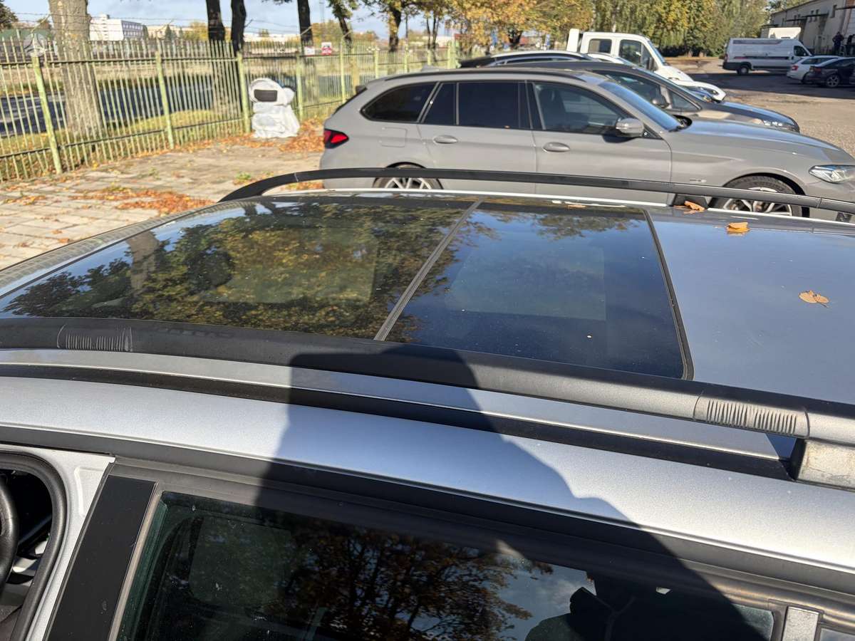 BMW 318 2010 — двигун 1995 cm³, 143 HP (105kW)