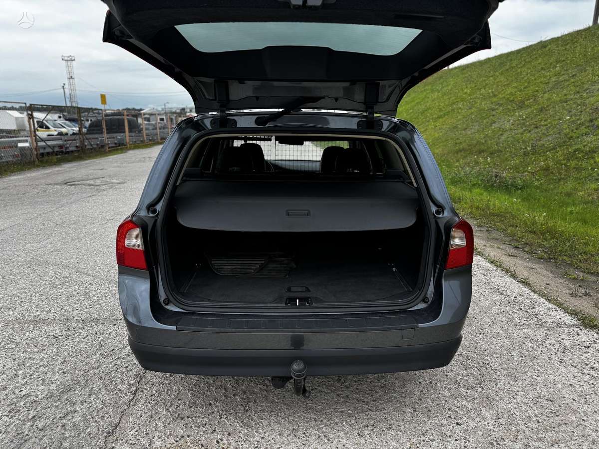Volvo V70 2008 — photo 12