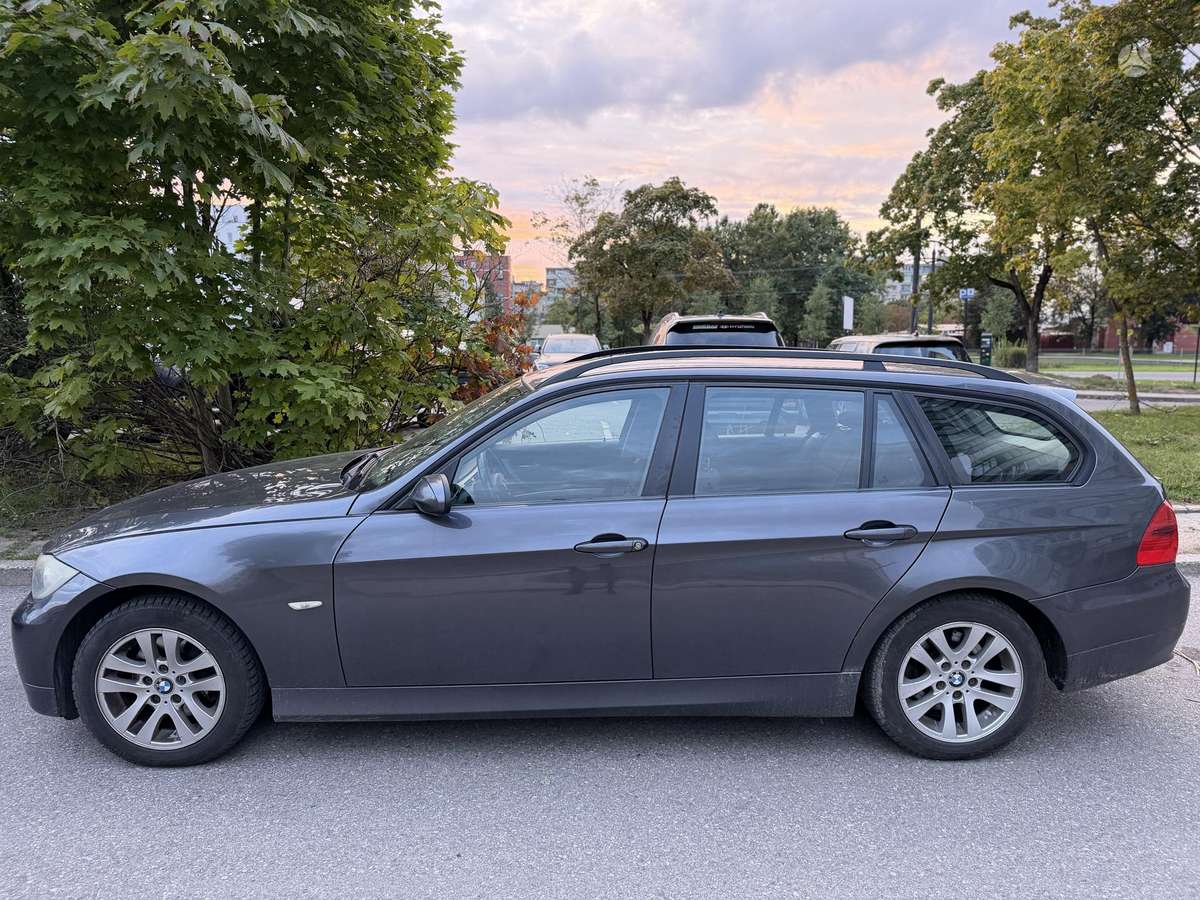 BMW 320, 2008